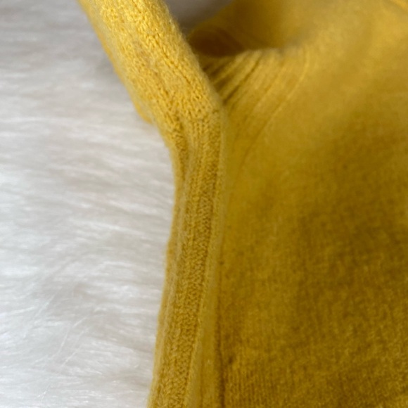 J Crew Yellow Sweater Size XS Merino Wool Alpaca Blend Mock Neck Women’s - Picture 8 of 12